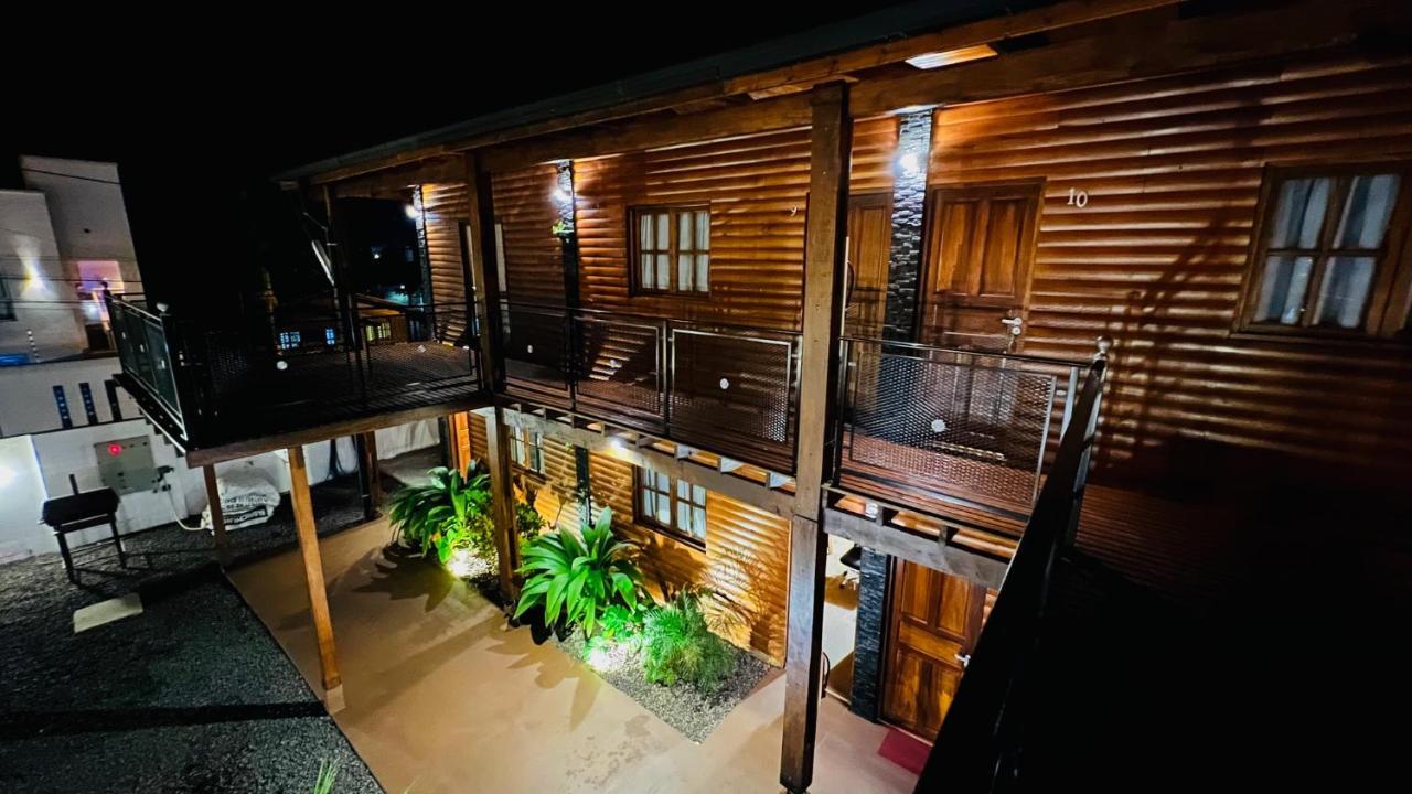 Alma Pura Hotel 푸에르토이과수 외부 사진