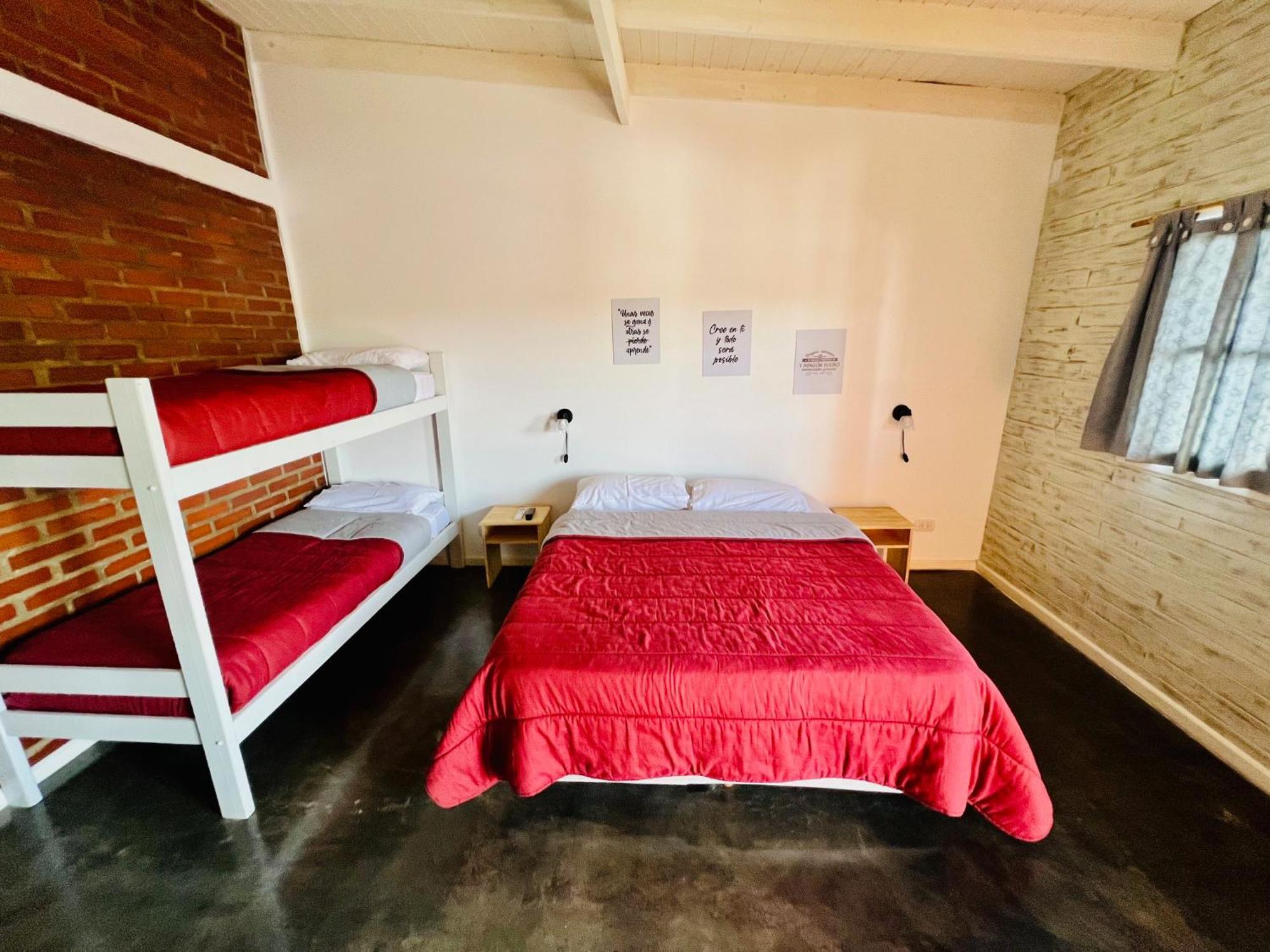 Alma Pura Hotel 푸에르토이과수 외부 사진